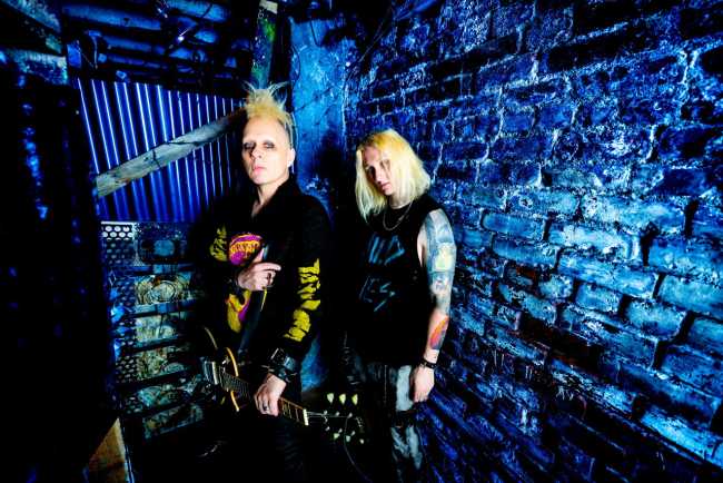 Flayer evento Love Ghost se une a la leyenda del rock nominada al Grammy Tim Skold para un nuevo álbum